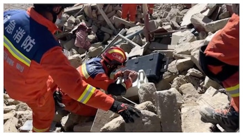 Tibet earthquake kills at least 126 people and leaves many trapped